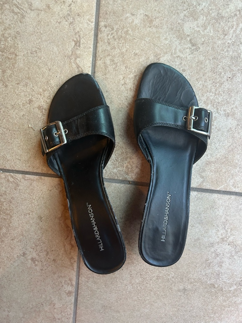 Hillard & Hanson Black Buckle kitten heels